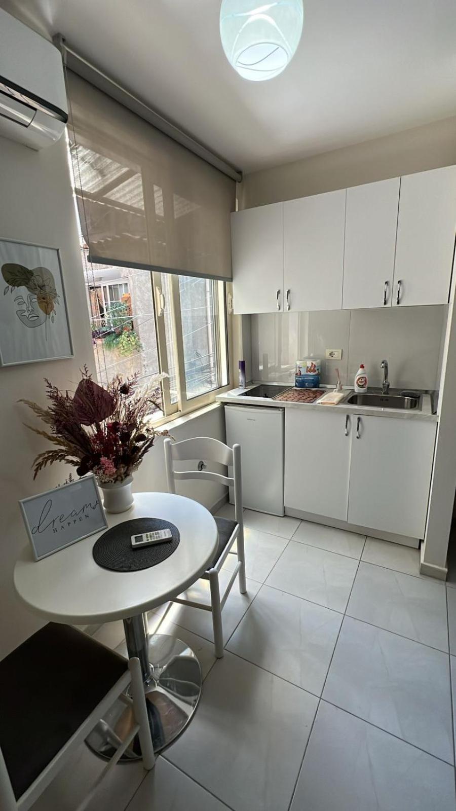 Urban Retreat Apartments Τίρανα Εξωτερικό φωτογραφία
